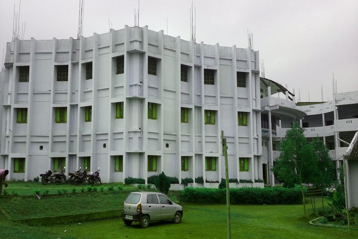 https://cache.careers360.mobi/media/colleges/social-media/media-gallery/6660/2019/3/6/Campus view of Jeypore College of Pharmacy Jeypore_Campus-view.jpg